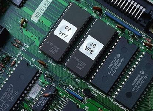 激光打標(biāo)機在電路板行業(yè)的應(yīng)用1